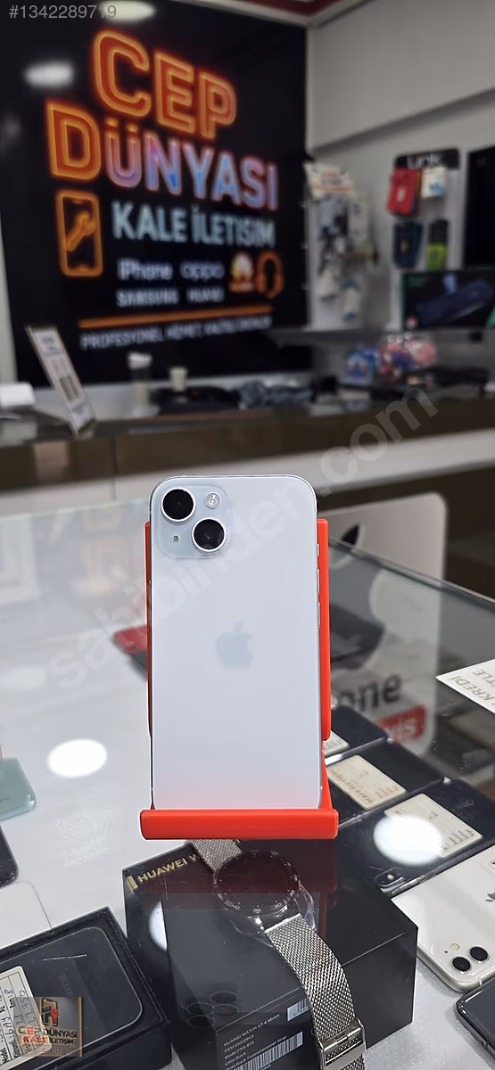 iPhone 15 128 GB