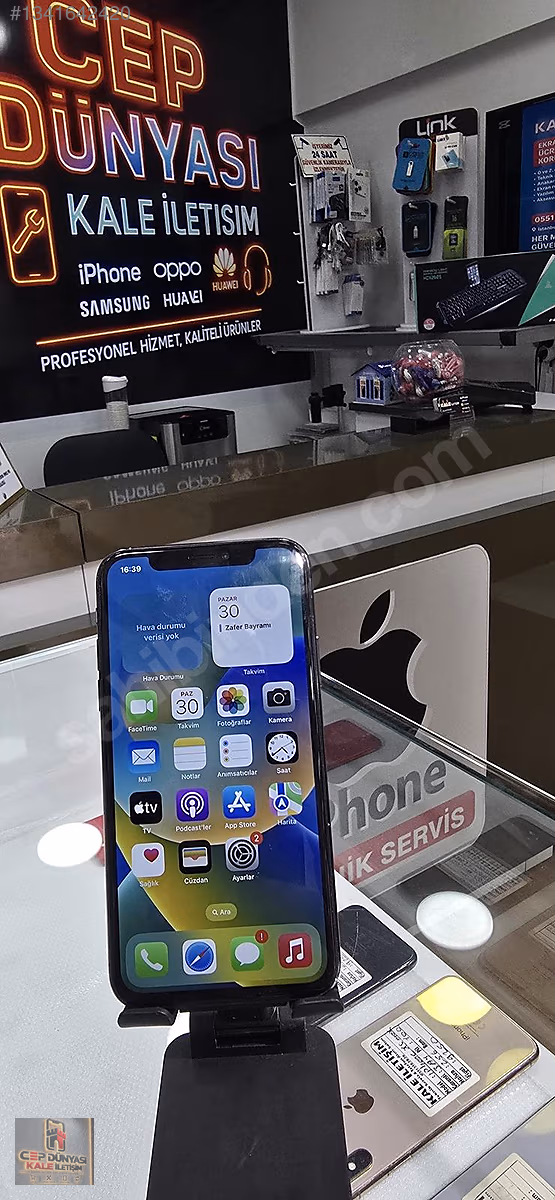 iPhone X 64 GB — Arka cam çatlak ürün fotoğrafı